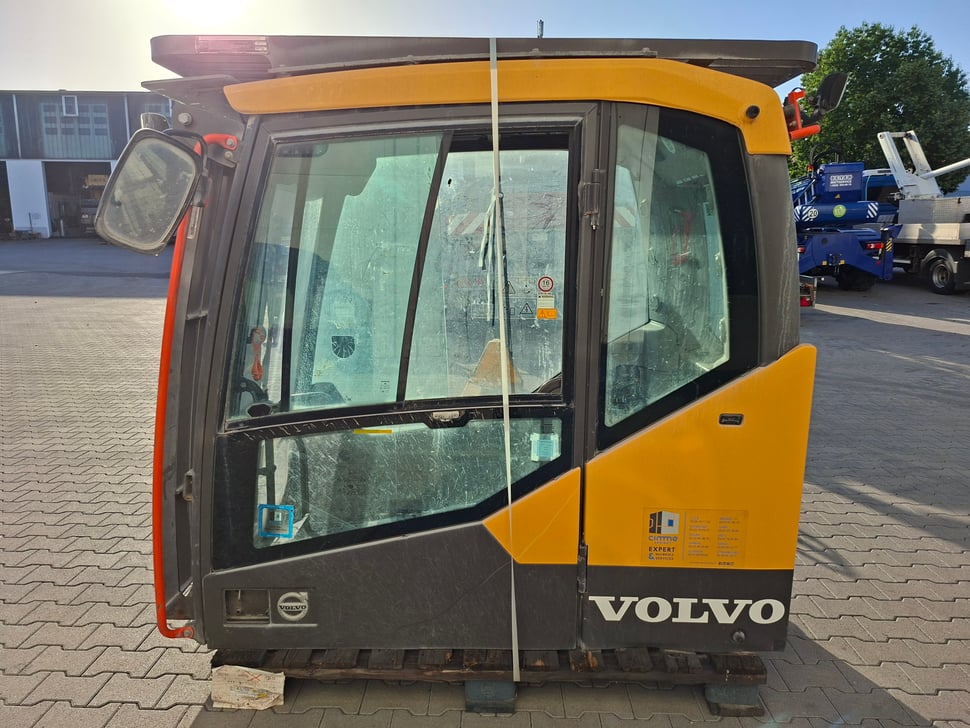 20260625_072336.jpg Volvo EW200EMH Kabine - VOE14777004