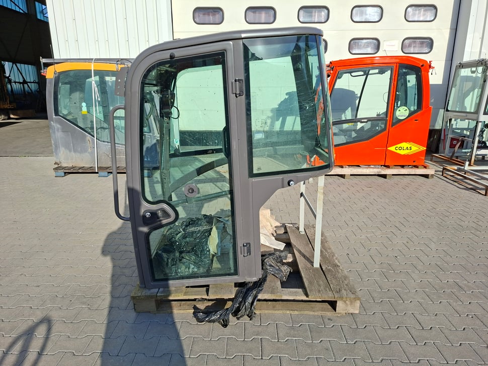 20260625_073715.jpg Volvo ECR35D Kabine - VOE15680948