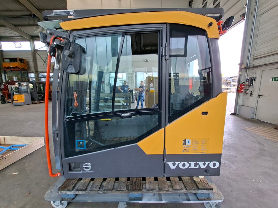 20260708_142214.jpg Volvo EW200EMH Kabine - VOE14777004