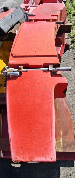 Counterweight 2,35t AC 40 City.jpg AC 40 City
