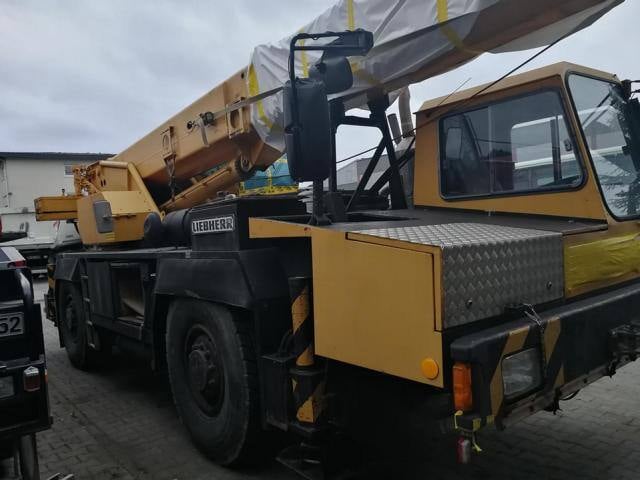 sdr LTM 1025
