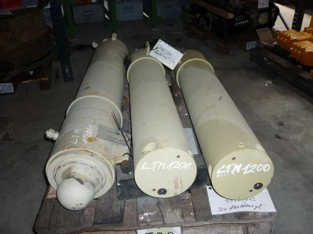  LTM 1200-1